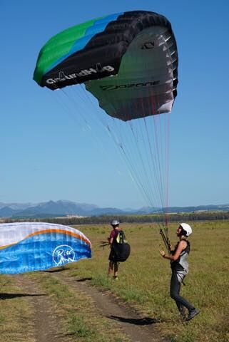 Ground handling for paragliding students