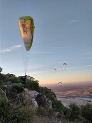 Learn to Paraglide with Fly Spain this Autumn