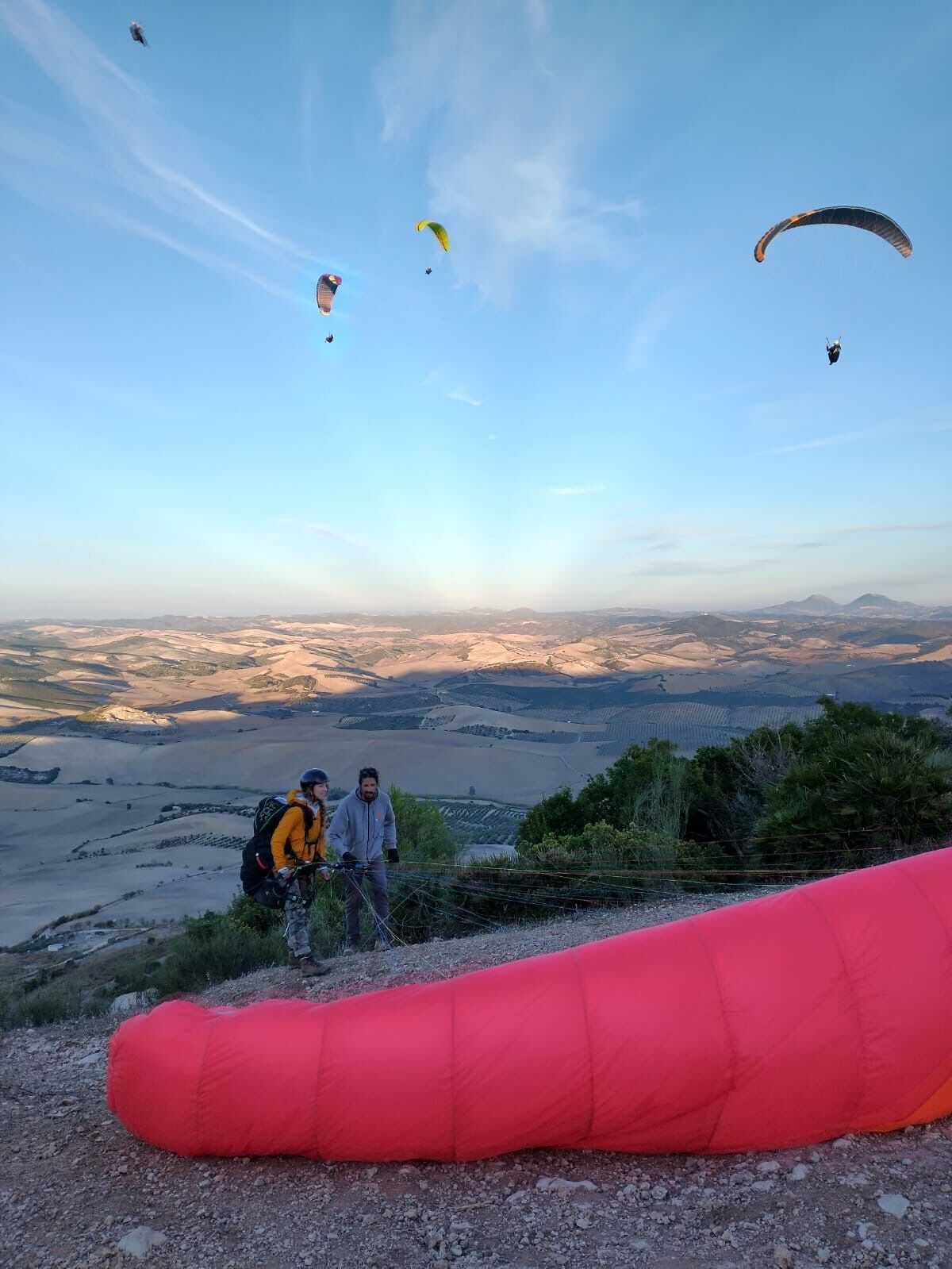 Awesome autumn Paragliding lessons in Spain