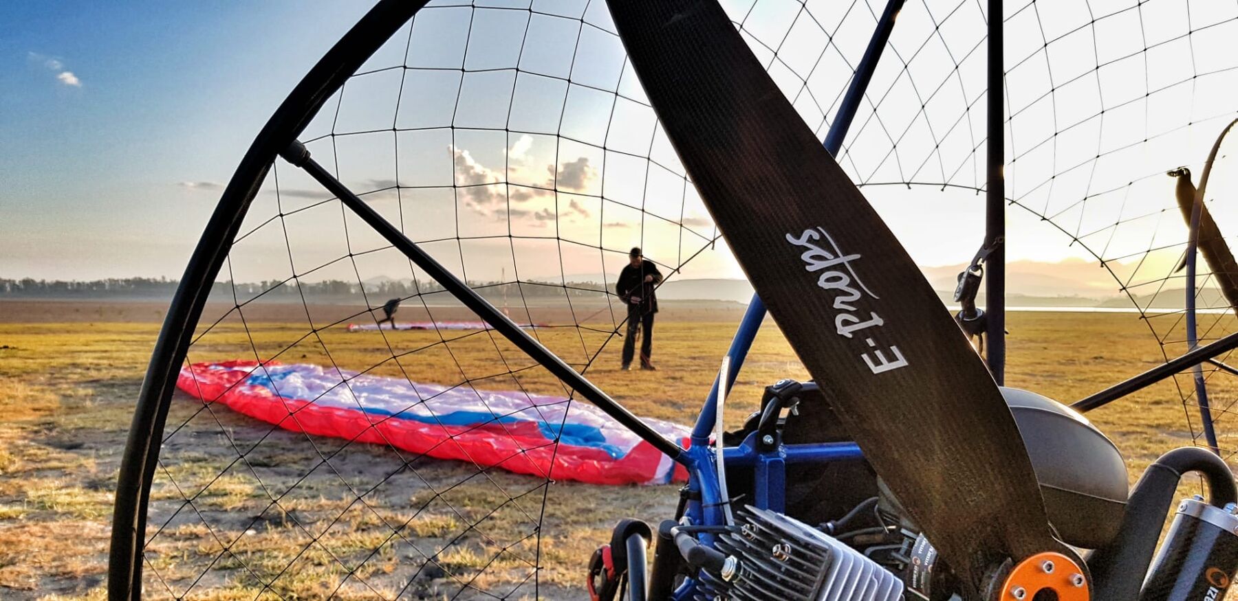 Paramotor holidays around the Spanish foothills