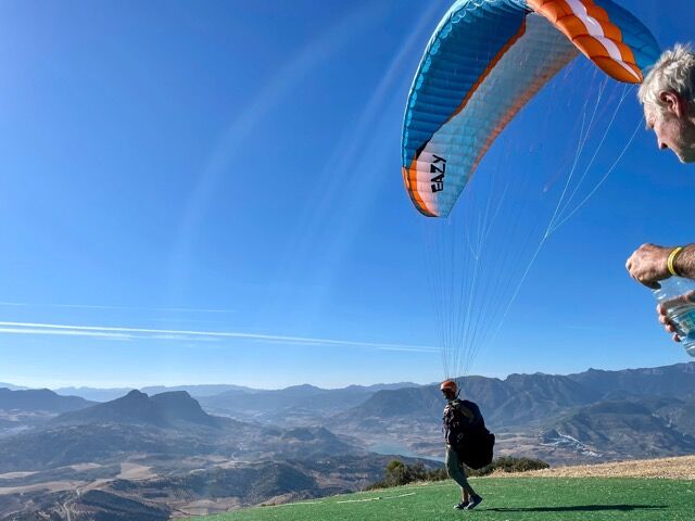 Launch from the mountain - FlySpain