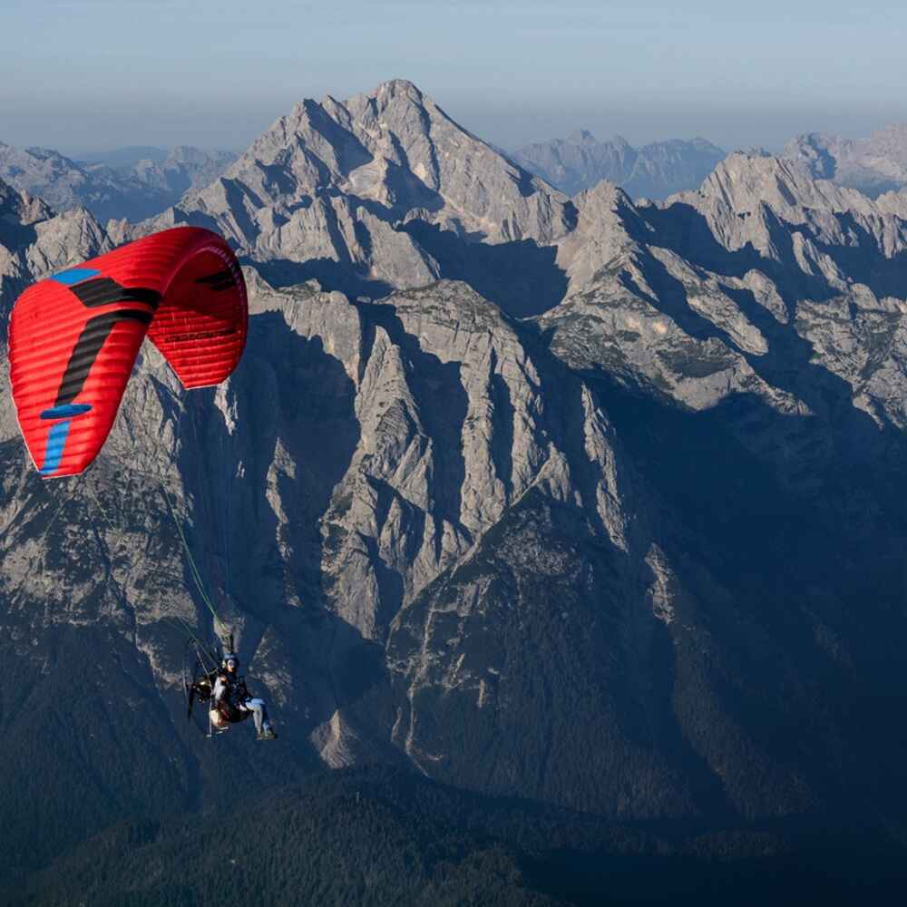 The new ozone Roadster 4 paramotor wing 