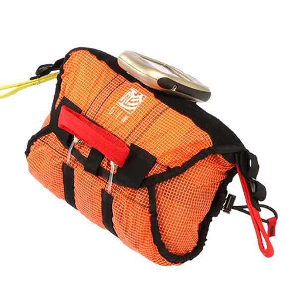 YETI_external_reserve_parachutecontainer
