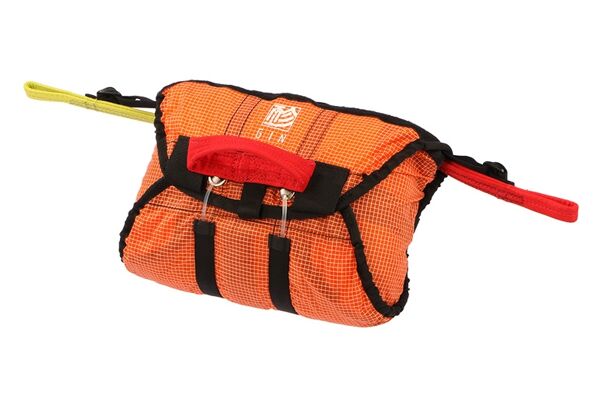 YETI_external_reserve_parachutecontainer