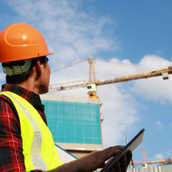 The construction industry, social media and software