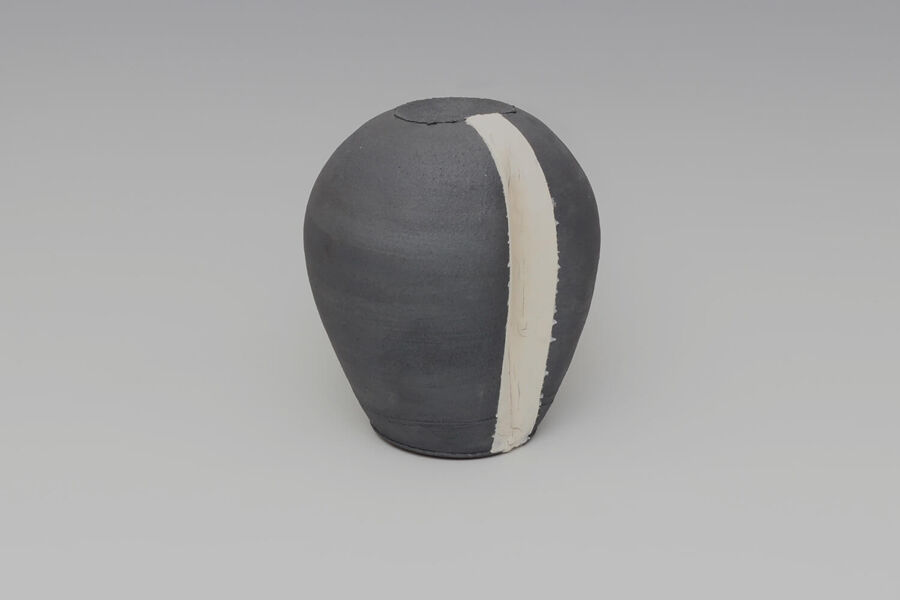 Dan Kelly | Ceramic | Stoneware | Sculptural | Vessel | miararts