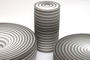 Contemporary studio pottery by Jin Eui Kim Contemporary studio pottery by Jin Eui Kim