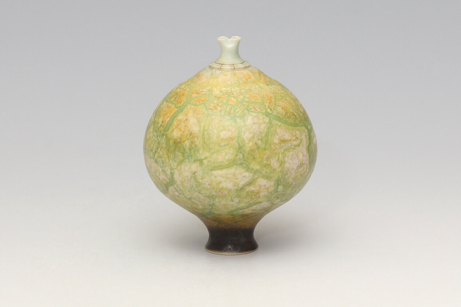 Geoffrey Swindell Ceramic Miniature Vessel 054