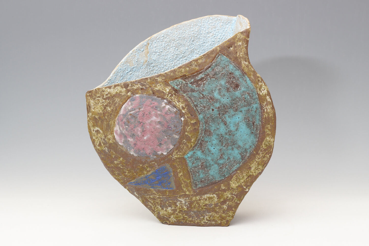 Julian King-Salter Ceramic Vessel 022