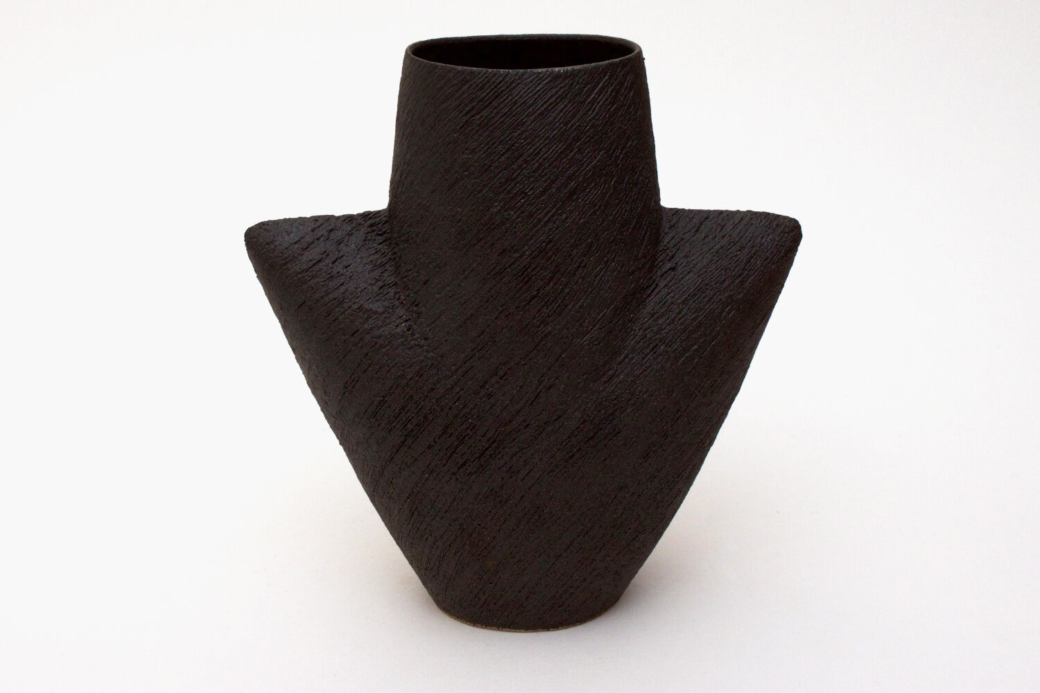 Chris Carter Ceramic Mask Pot Black 10