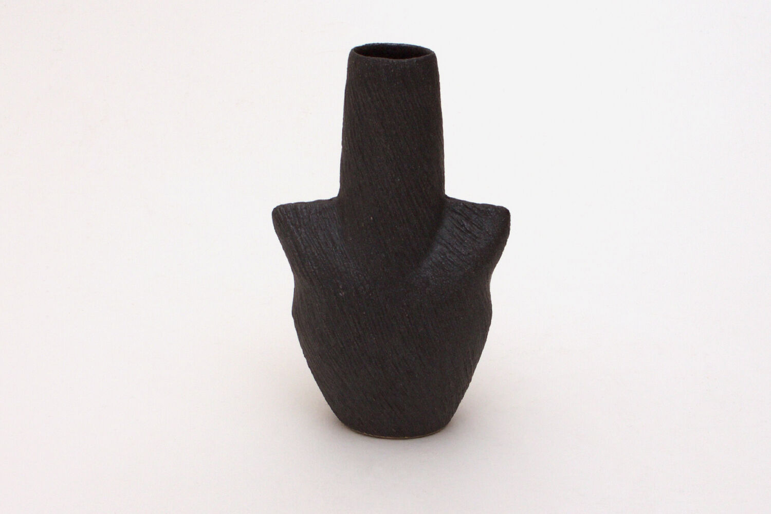 Chris Carter Ceramic Waisted Black Mask Pot 046