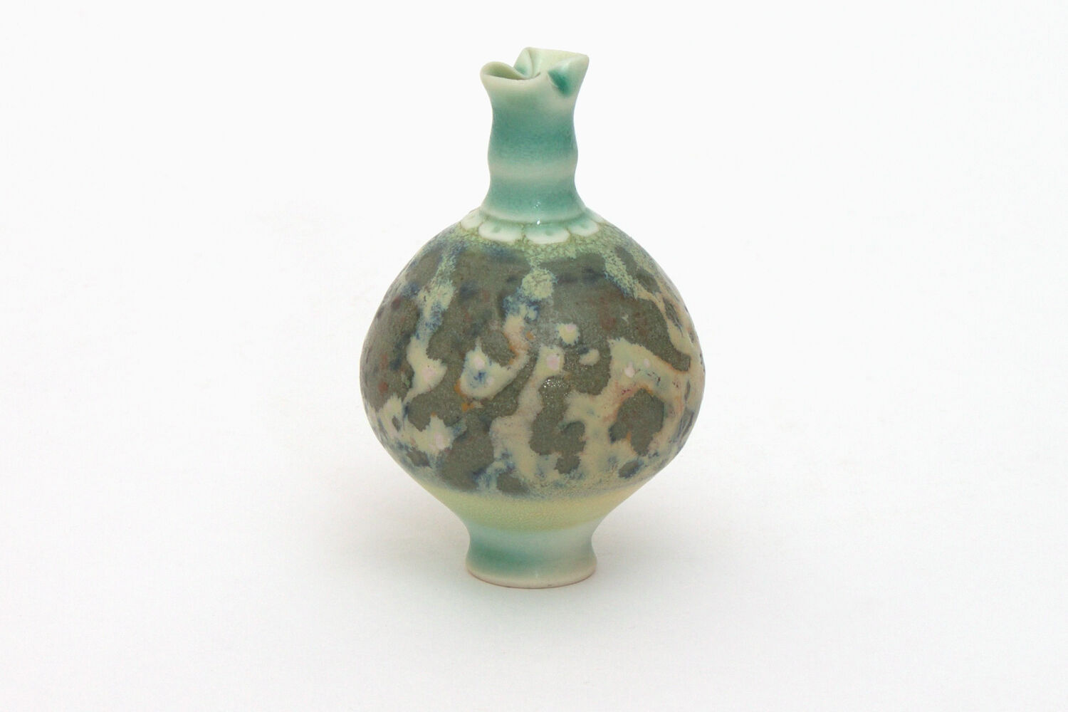 Geoffrey Swindell Miniature Ceramic Form 02