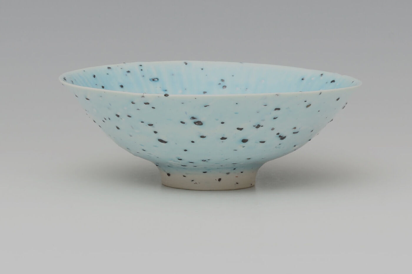 Peter Wills Ceramic Pale Blue River Grogged Porcelain Bowl 194