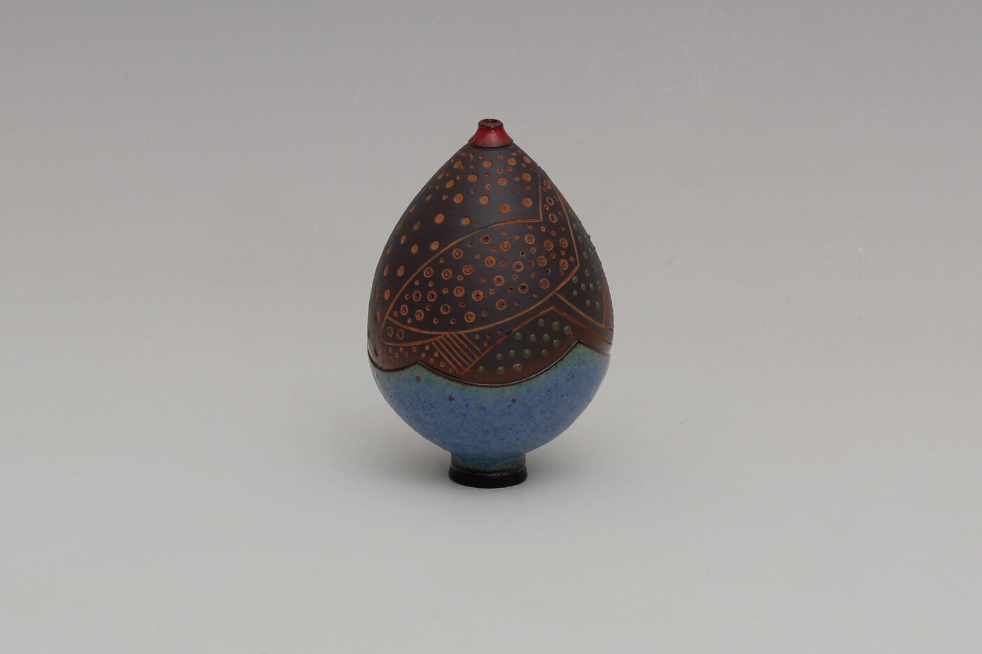 Geoffrey Swindell Ceramic Miniature Vessel 041