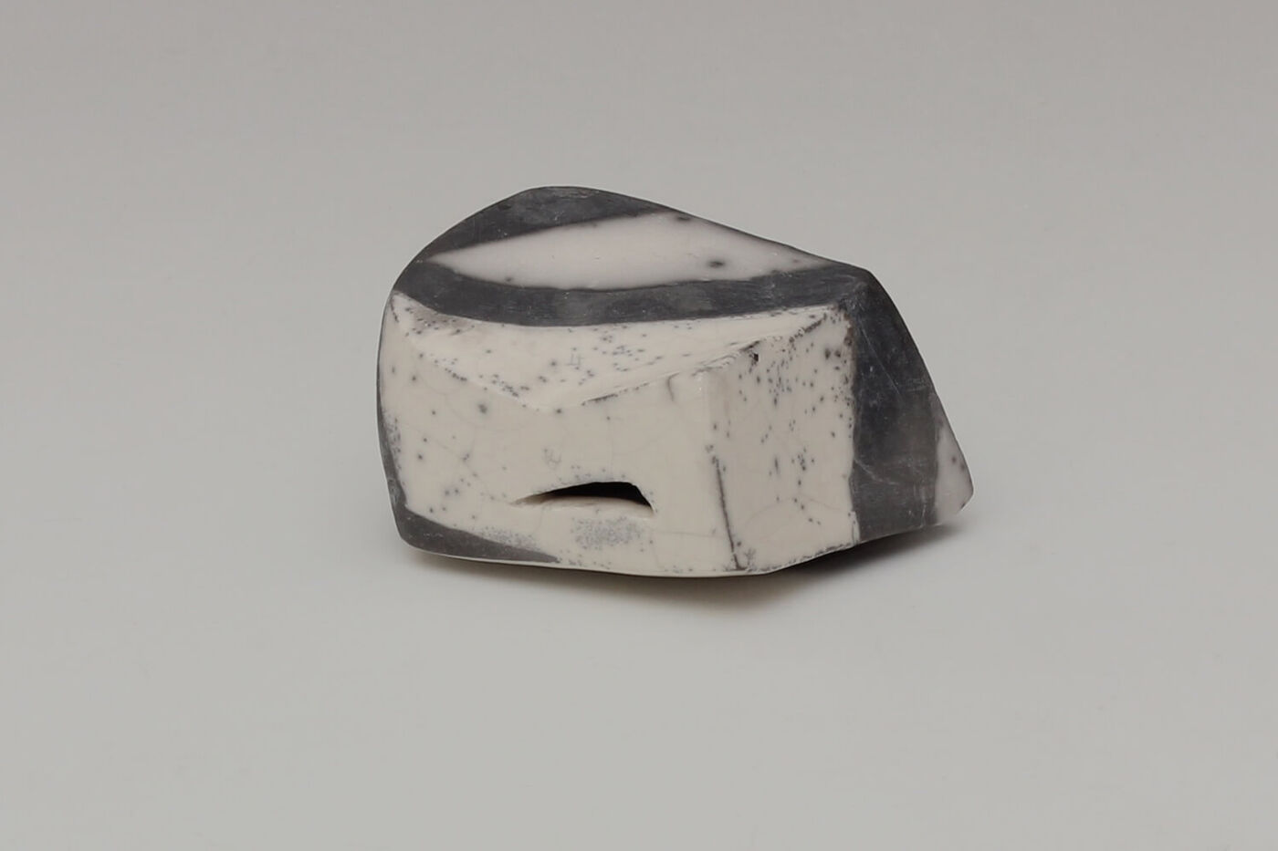 Elizabeth Raeburn Ceramic Raku Box Form 02