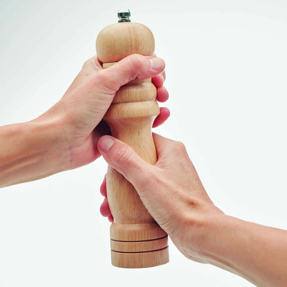 Salt and pepper set