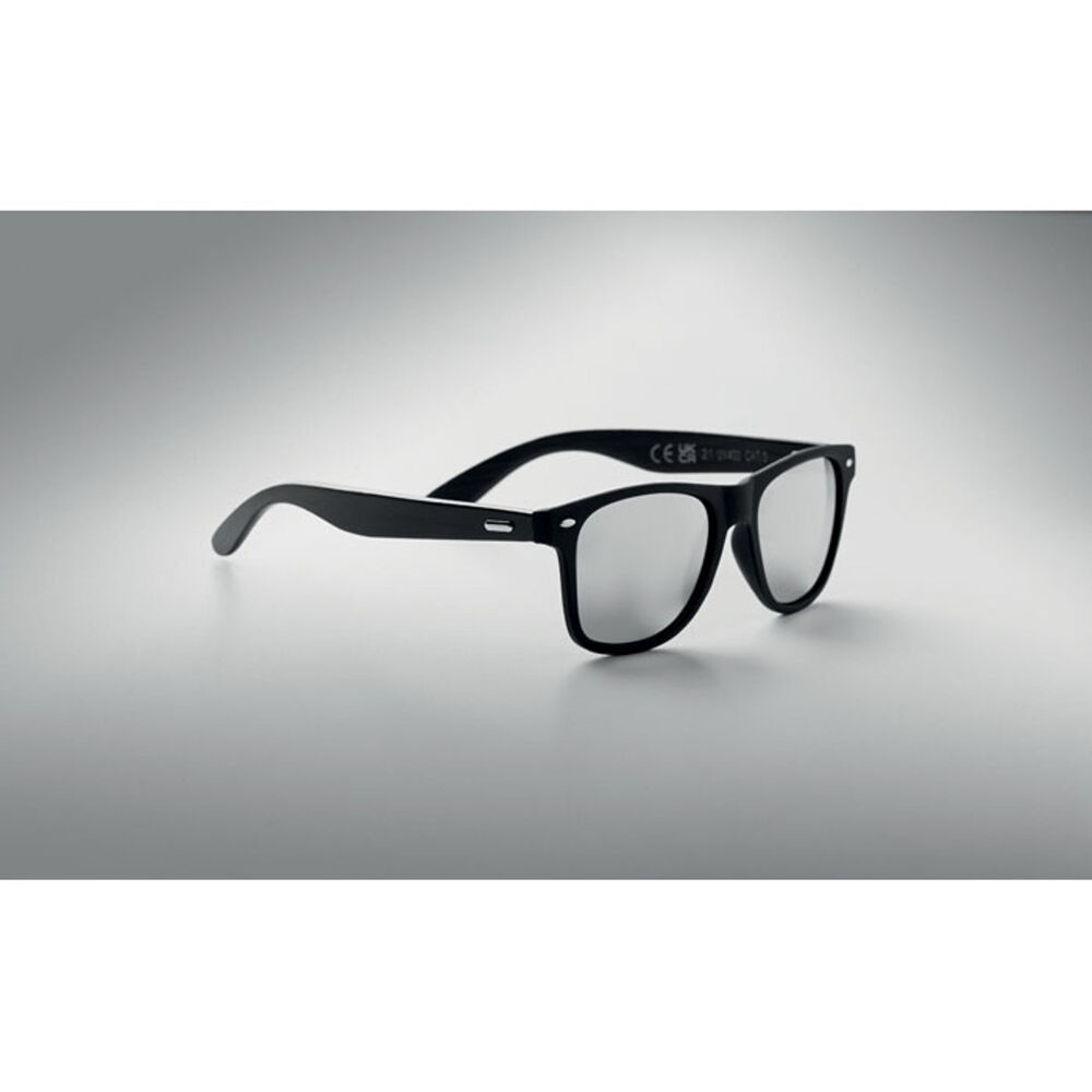 Sunglasses with Bamboo Arms